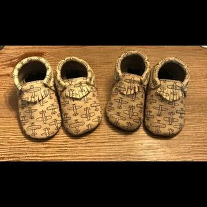 2 pairs sz 5 Freshly Picked Airplanes
